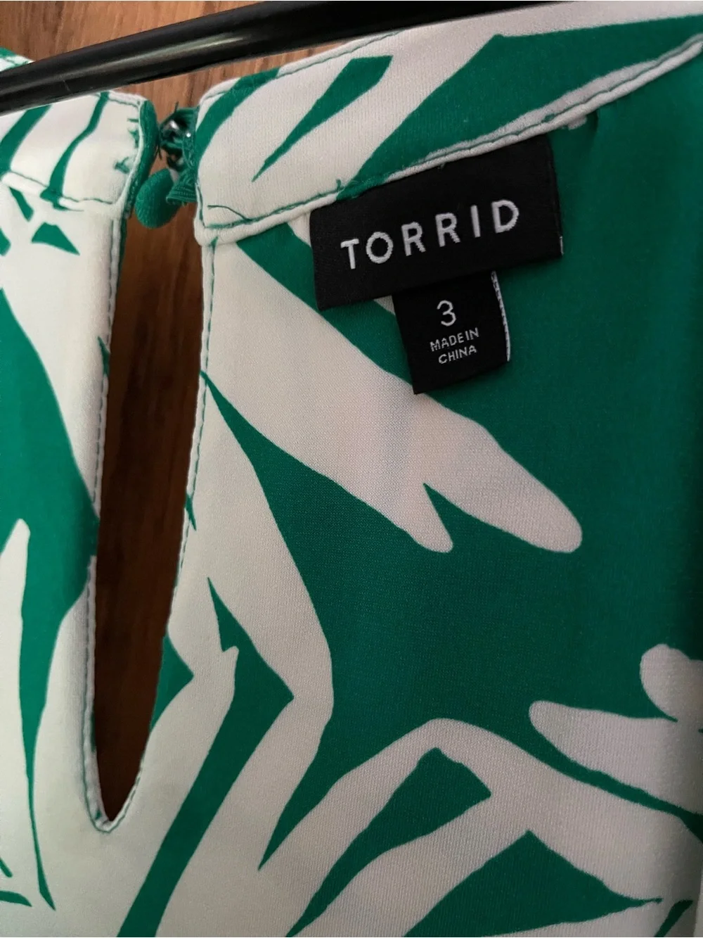 Torrid size 3 (22-24) Green and White Tropical Tea-Length Dress